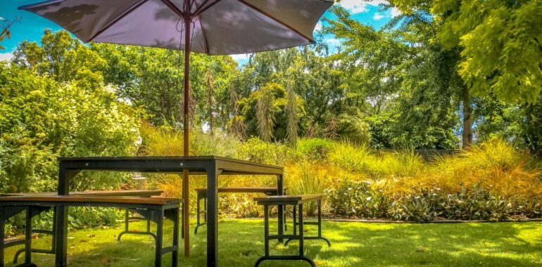 Cómo Elegir Muebles de Jardín para Esta Temporada de Calor